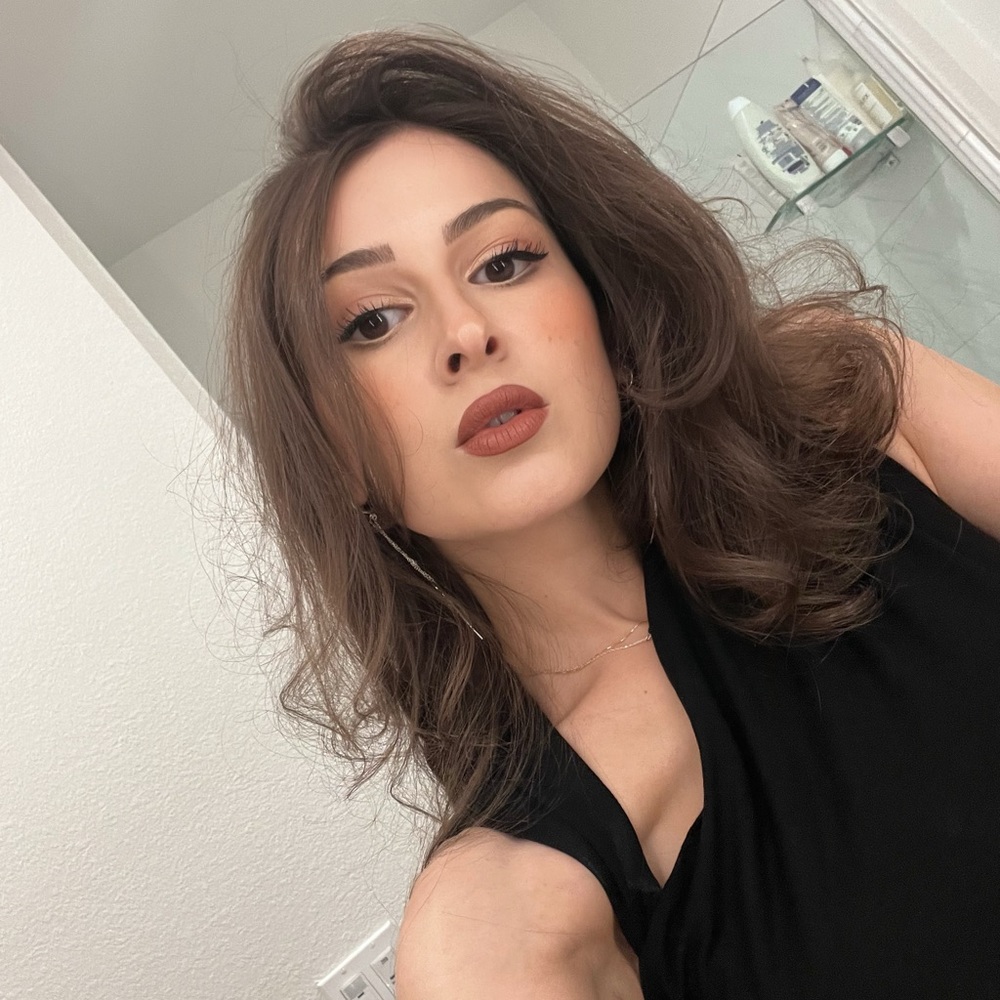 Meet your Posher, Magdalena
